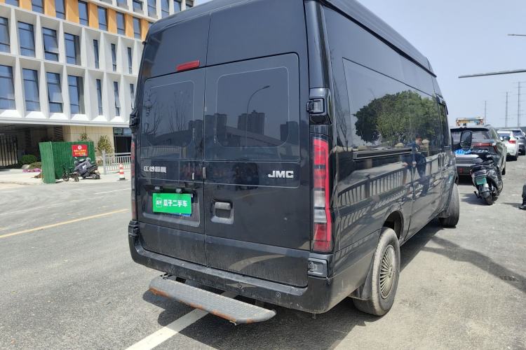 Used JMC Fushun 2023 2.0T Manual Short Wheelbase Mid-Height Passenger Version Business-Class 7-Seater (Non-Commercial) Rear Right 45 Deg