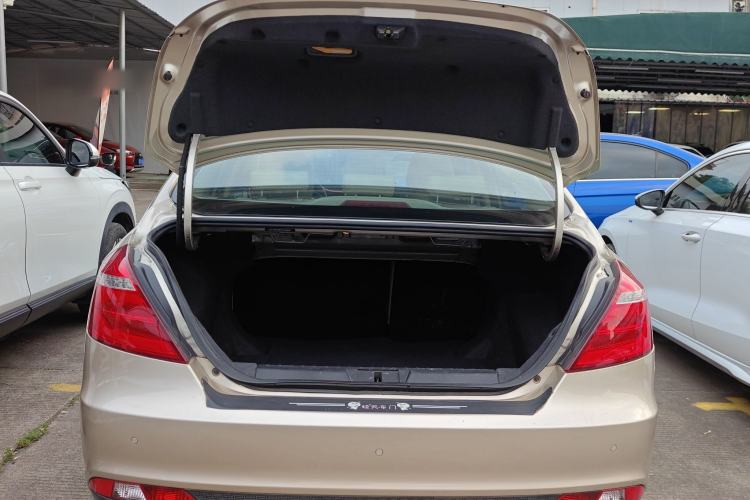 Used Geely Auto Emgrand 2017 Sedan Million Edition 1.5L Manual Luxury Model