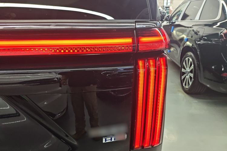 Used Wey Gaoshan 2025 Four-Wheel Drive Alpine 9 Right Rear Taillight