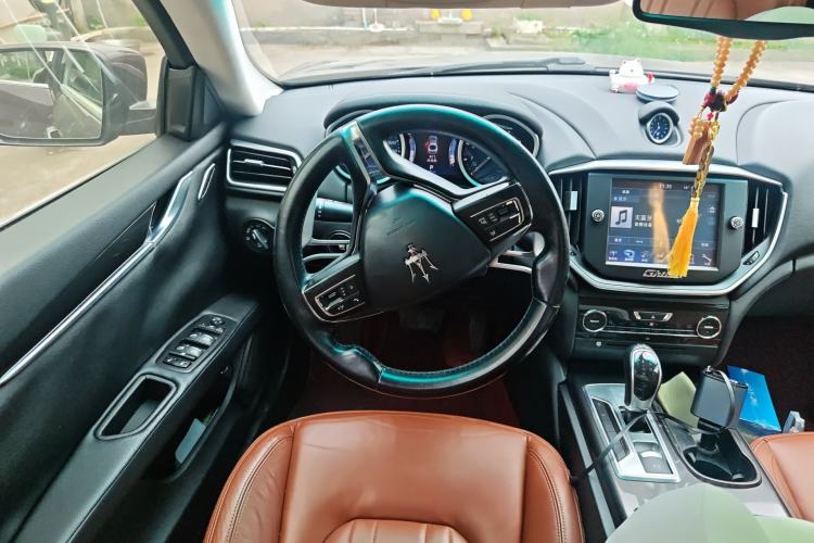 Used Maserati Ghibli 2014 3.0T Standard Edition Steering Wheel