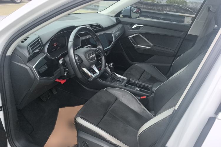 Used Audi Q3 2020 35 TFSI Fashion Dynamic Model Left Front Seat