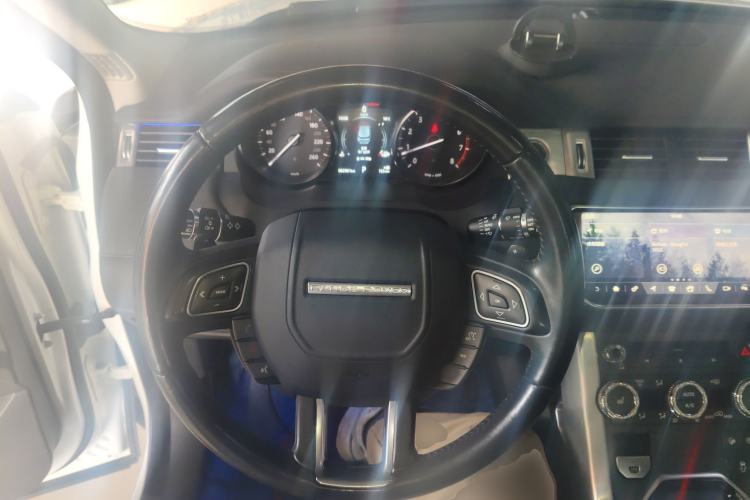 Used Land Rover Range Evoque 2018 240 PS SE Smart Brilliance Edition