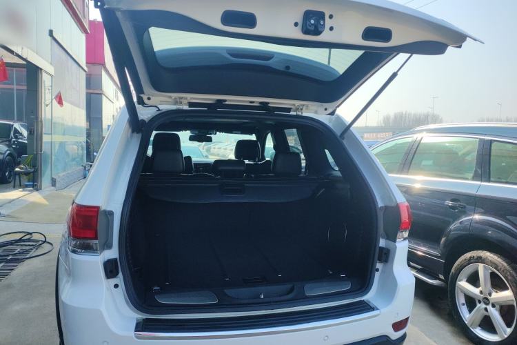 Used Jeep Grand Cherokee (Import) 2015 3.0L Elite Navigation Edition