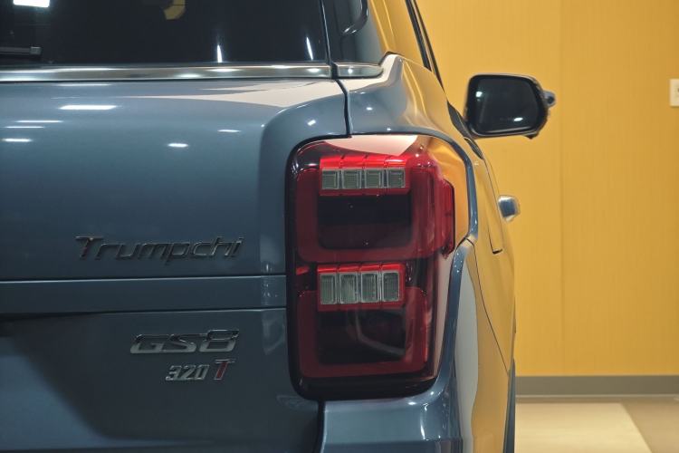 Used GAC Trumpchi GS8 2017 320T Two-Wheel Drive Luxury Smart Connectivity Version (7 Seats)