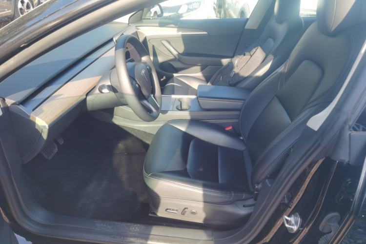Used Tesla Model 3 2022 Rear-Wheel-Drive Version Left Front Seat
