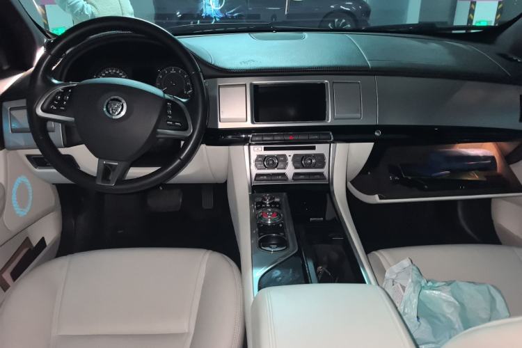 Used Jaguar XF 2013 XF 3.0 SC Prestige Edition
