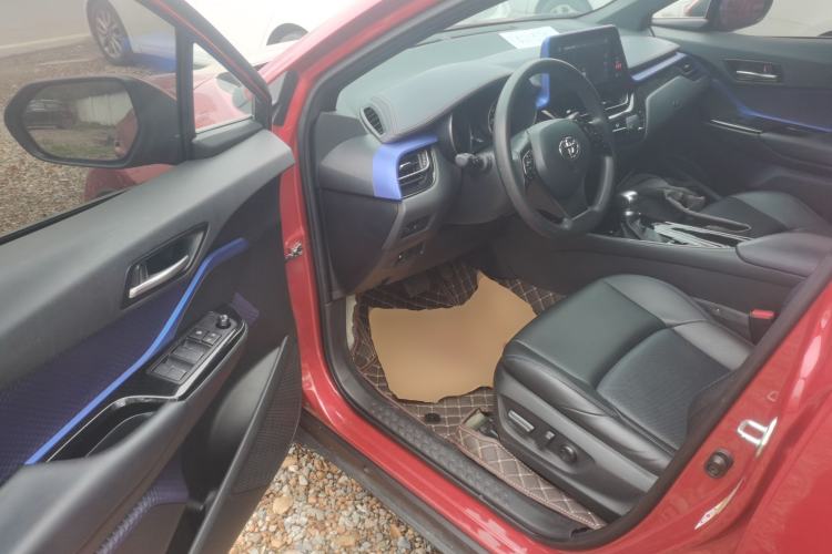 Used Toyota C-HR 2020 2.0L Leading Edition Driver Seat