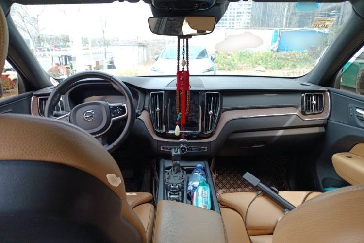 Used Volvo XC60 2018 T5 4x4 Zhiya Luxury Edition
