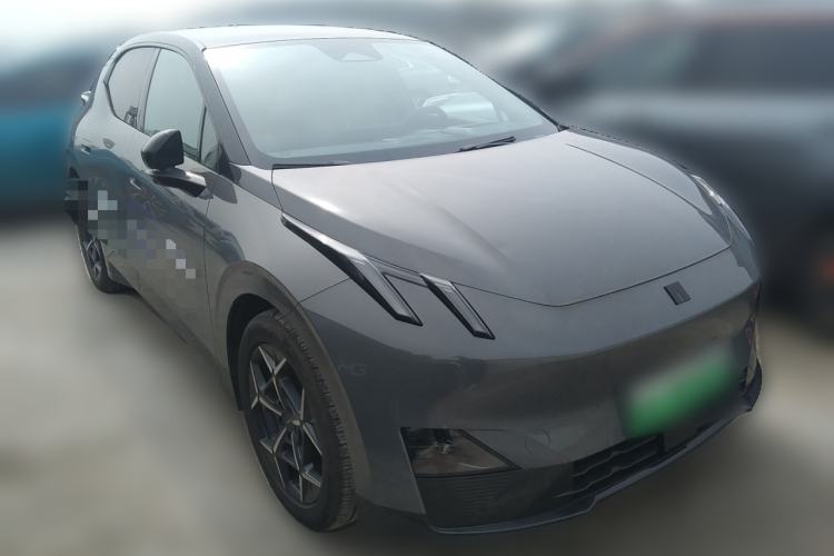 Used Lynk & Co Z20 2025 530 km Range Rear-Wheel Drive Max Front Right 45 Deg