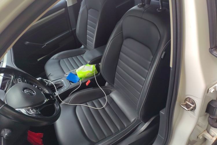 Used Volkswagen Lamando 2021 280TSI DSG Comfort Edition Left Front Seat