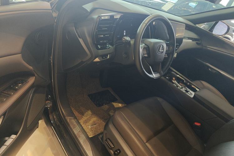 Used Lexus RX New Energy 2023 450h+ Four-Wheel Drive Enjoyment Edition Driver Seat