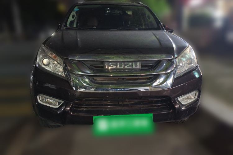 Used Isuzu mu-X 2017 3.0T Four-Wheel Drive Automatic Luxury 7-Seater China V Emission Standard
