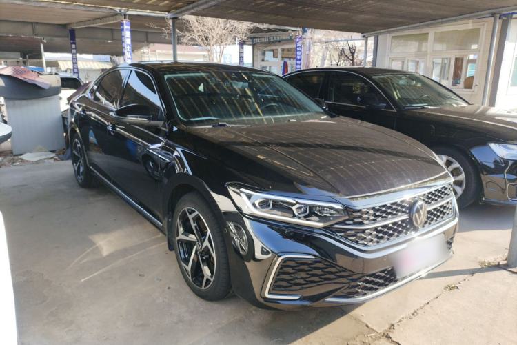 Used Volkswagen Passat 2023 330TSI Starry Luxury Edition