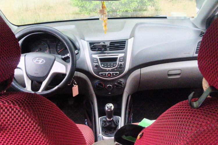 Used Hyundai Verna (older generation) 2010 Sedan 1.4L Manual Comfort GS
