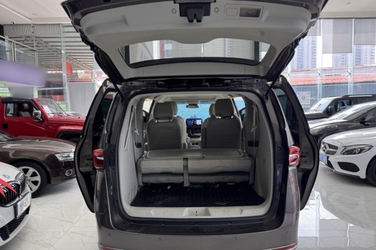 Used Buick GL8 2023 Land Executive Class Smart Enjoyment Model
