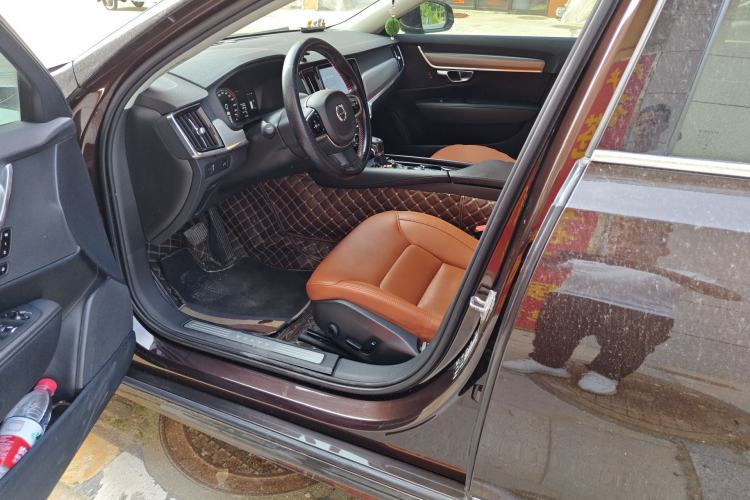 Used Volvo S90 2019 T4 Zhiyi Edition
