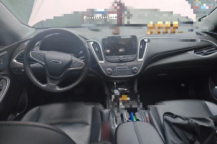 Used Chevrolet Malibu XL 2019 535T CVT Active Version Center Console