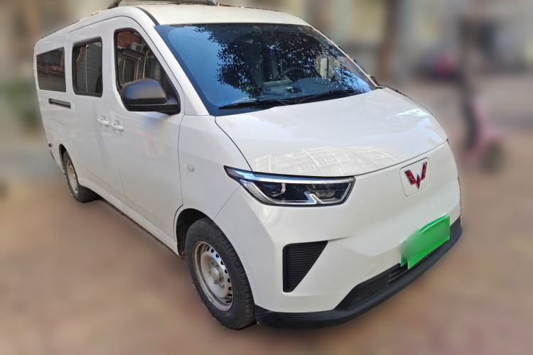 Used Wuling Yangguang 2025 Model 400km Bus Edition—Comfort Edition