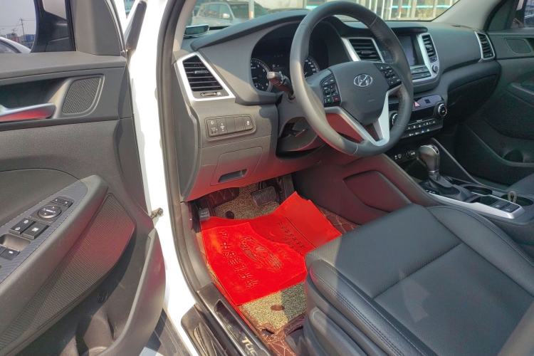 Used Hyundai Tucson 2015 1.6T Dual-Clutch Two-Wheel-Drive Smart Model
