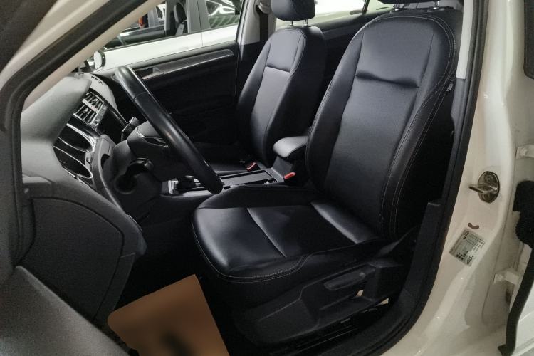 Used Volkswagen Golf 2020 200TSI DSG Comfortable and Ambitious Edition Left Front Seat