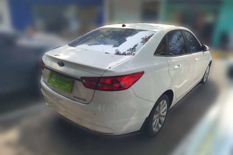 Used Ford Escort 2015 1.5L Automatic Fashion Model