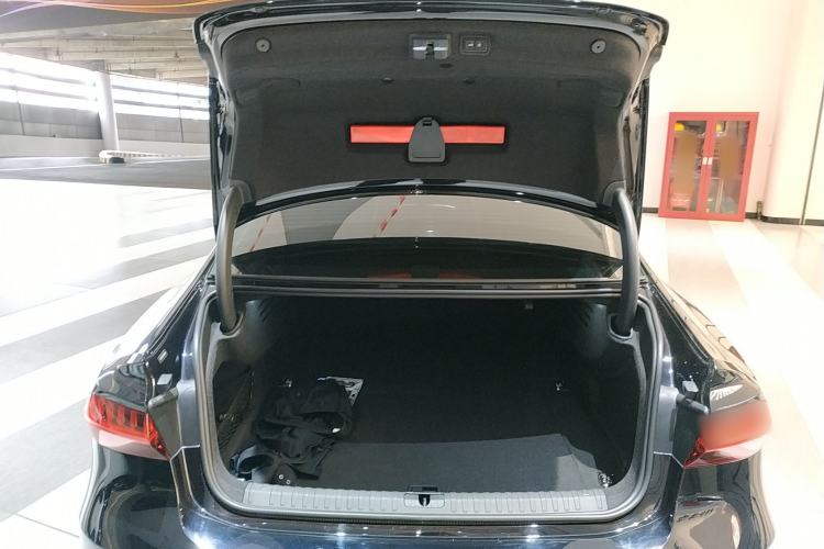 Used Audi A7L 2024 45TFSI S-line Dream-Building Edition Flow Crystal Package
