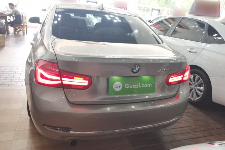 Used BMW 3 Series 2016 320Li Ambition Model
