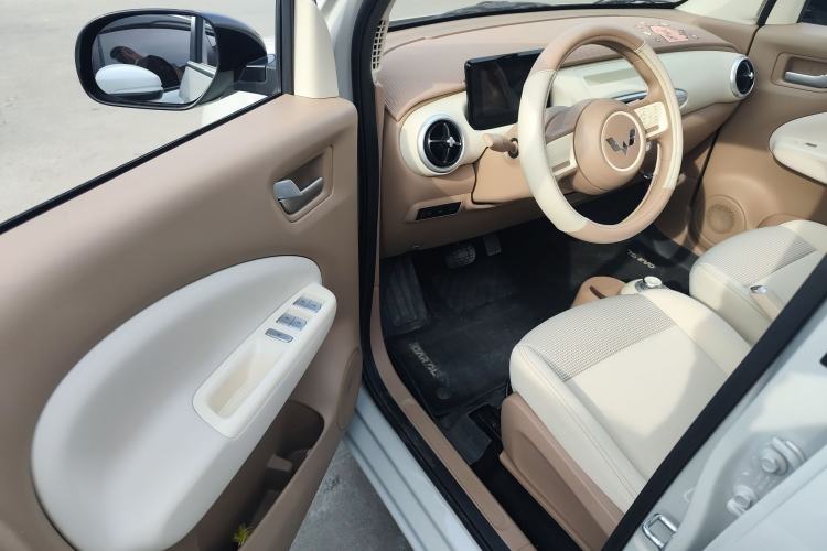 Used Wuling Hongguang MINIEV 2025 Four-Door Version Advanced Edition
