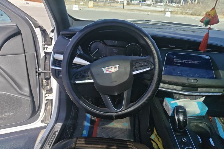 Used Cadillac XT4 2021 28T Two-Wheel Drive Luxury Version
