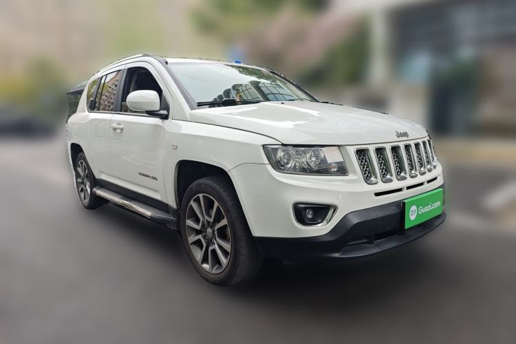 Used Jeep Compass 2013 2.0L two-wheel drive luxury version
