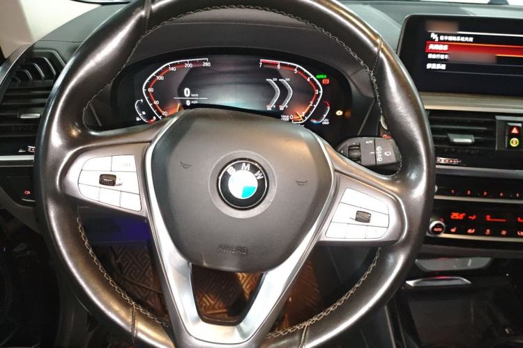 Used BMW X3 2021 xDrive28i Luxury Package Steering Wheel