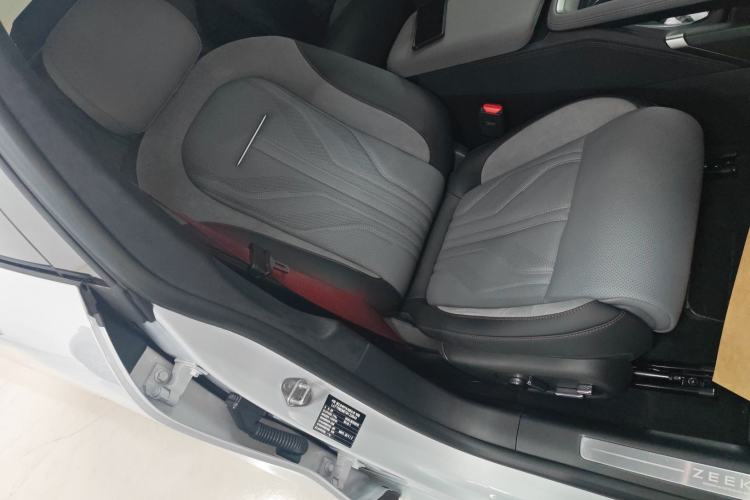 Used Zeekr 007GT 2025 Long-Range Rear-Wheel Drive Intelligent Driving Version 100 kWh
