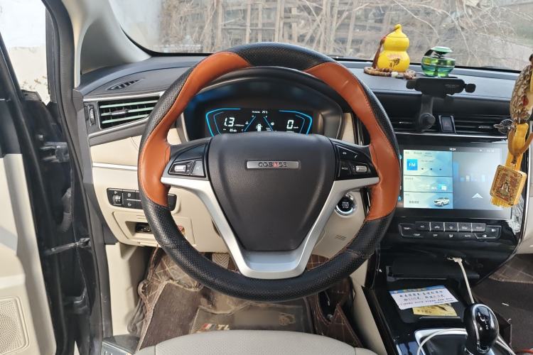 Used CHANGAN OSHAN Cosmos 2019 1.5T Manual Elite Version China V Standard Steering Wheel