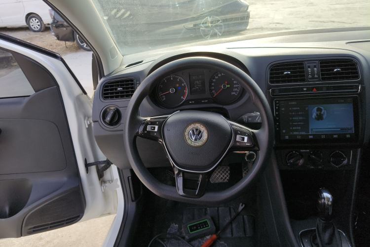 Used Volkswagen Polo 2018 1.5L Automatic Advanced Driving Model Steering Wheel