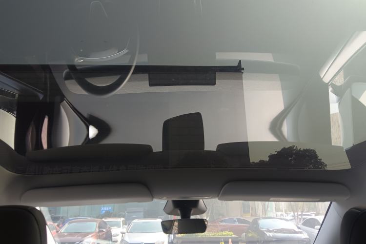 Used Tesla Model Y 2025 Rear-Wheel-Drive Version
