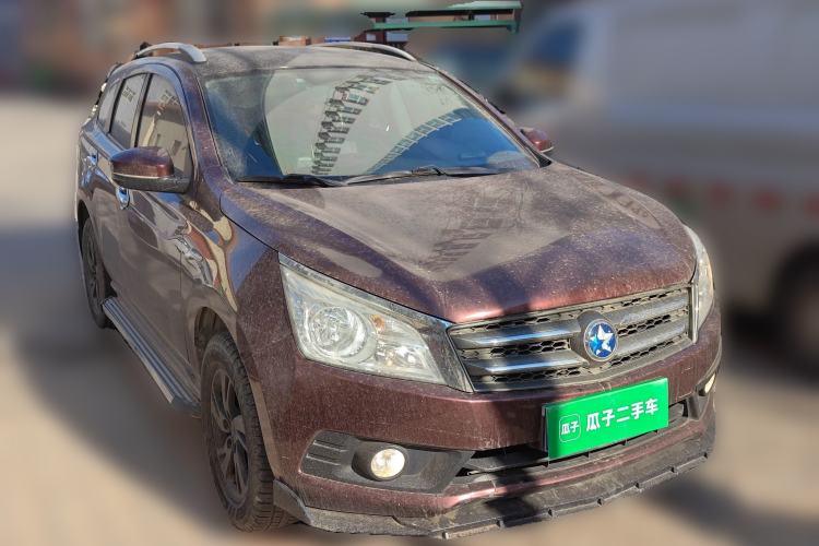 Used Venucia T70 2016 1.6L Manual Ruixing Edition Front Right 45 Deg