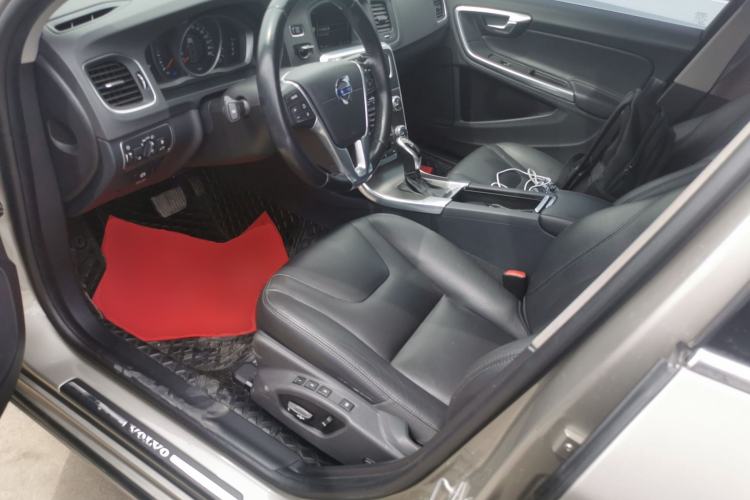 Used Volvo V60 2015 T5 Zhiyi Edition Left Front Seat