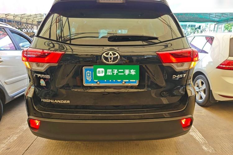 Used Toyota Highlander 2021 2.0T Two-Wheel Drive Elite Version 7-Seater
