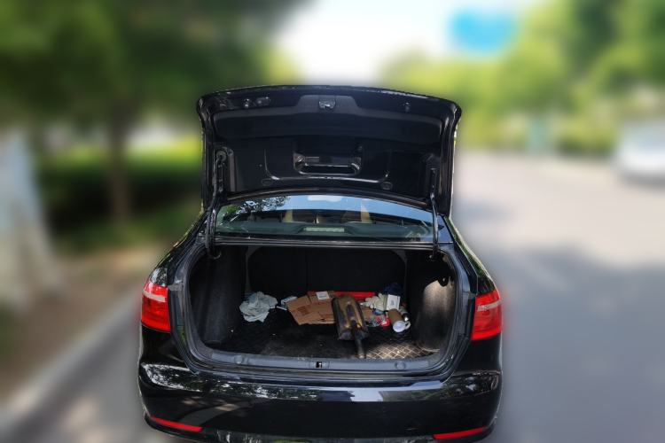 Used Volkswagen Lavida 2013 Restyled Classic 1.6L Automatic Comfort Edition
