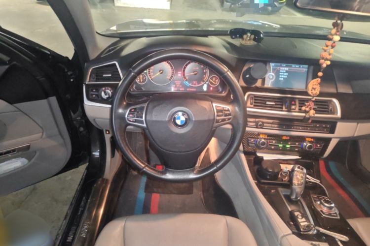 Used BMW 5 Series 2012 523Li Leading Model Steering Wheel