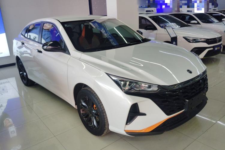 Used Dongfeng Aeolus Yixuan 2023 Mach Edition 1.5L Automatic Chasing Wind Version Front Right 45 Deg