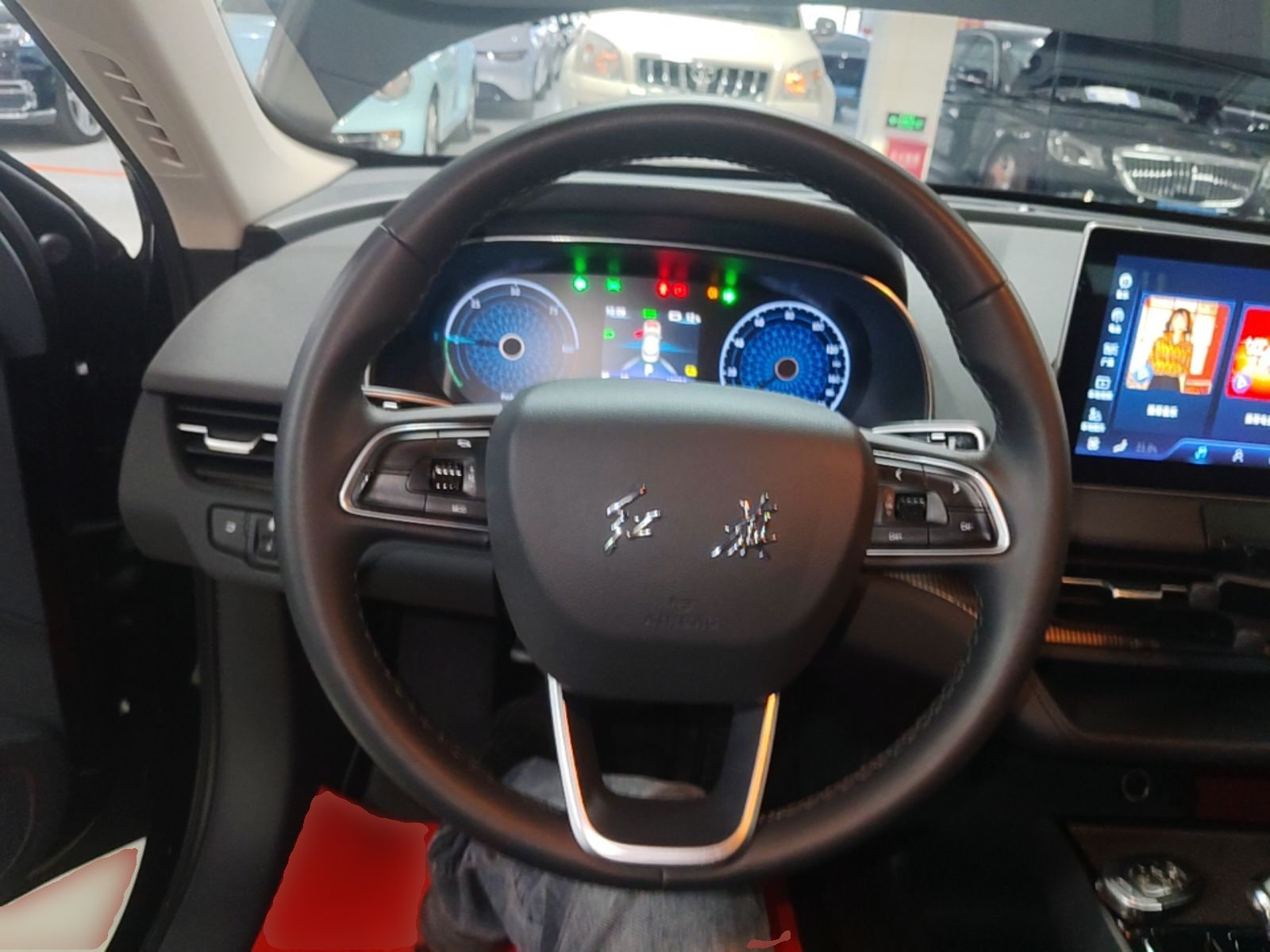 Hongqi E-QM5 2024 450km Range Commuter Version — снимка 13