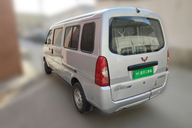 Used Wuling Rongguang EV 2020 Basic Version 7-Seater 300 km
