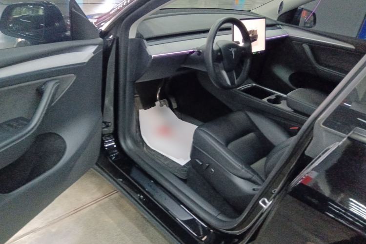 Used Tesla Model Y 2023 Rear-Wheel-Drive Version Driver Seat