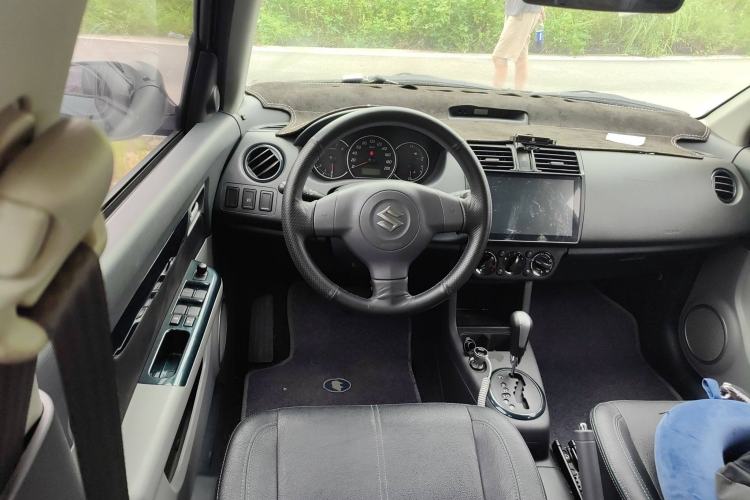 Used Suzuki Swift 2016 1.5L Automatic Fashionable Coolplay Edition Steering Wheel