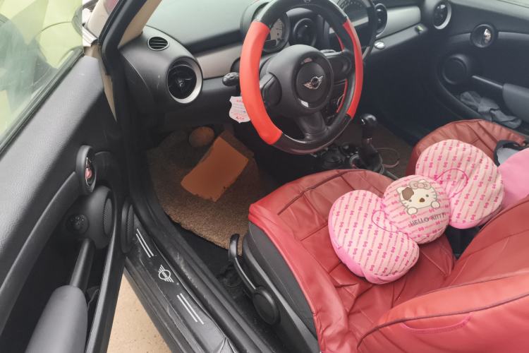 Used MINI 2011 1.6L ONE
