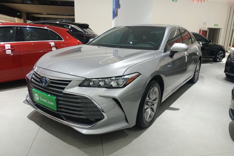 Used Toyota Avalon 2019 Dual-Engine 2.5L Luxury Edition China VI Standard