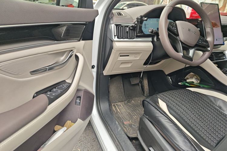 Used BYD Song PLUS New Energy 2025 DM-i 112KM Prestige Model Driver Seat