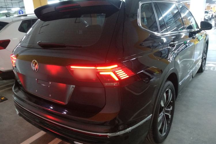 Used Volkswagen Tiguan L 2022 330TSI Automatic Two-Wheel Drive R-Line Enhanced Edition