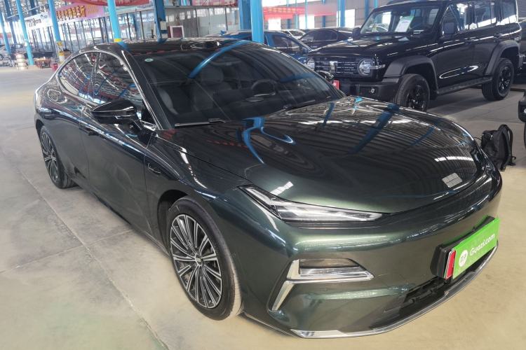 Used Geely Galaxy 8 2025 130km EM-P Starship Edition
